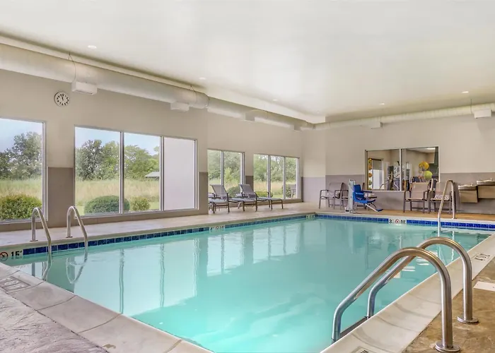Western Parkside & Hotel Olney