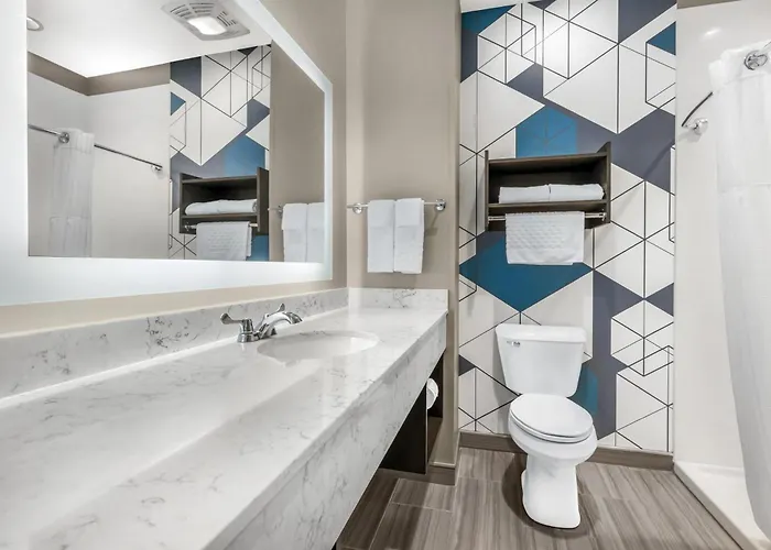 Western Parkside & Hotel 3*