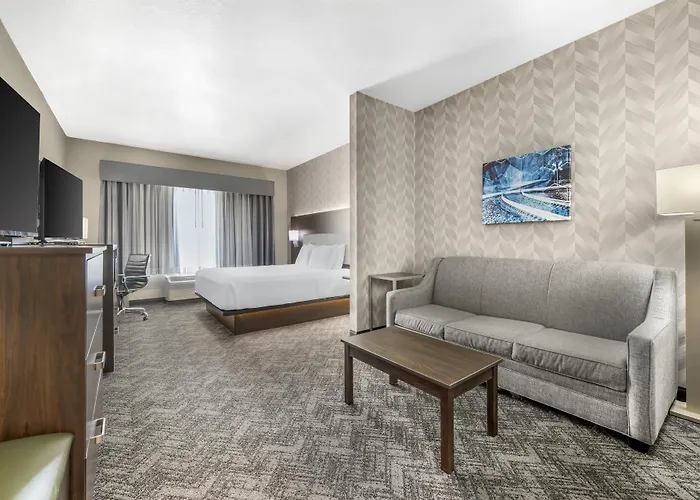 Western Parkside & 3*